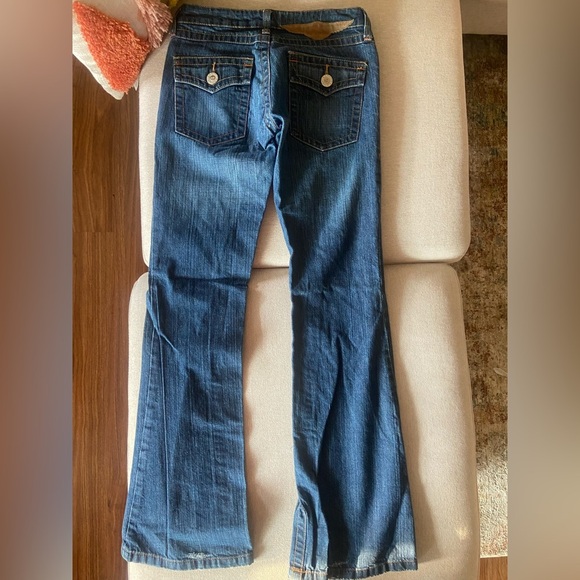 BCBG jeans - Picture 2 of 6